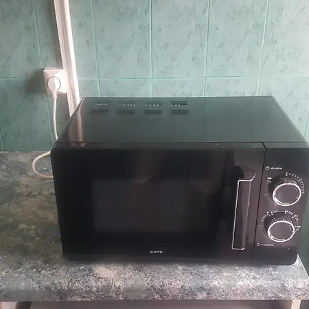 New Cheap Private Room, Kitchen , Overwieuw Sea,tram On Spot, 12 Minutes From Train Station With Tram , In 17 Min Tram , Privee Pas Cher, Cuisine Equipee , Tram Sur Place, Apercu Mer, 12 Min De La Gare De Avec Le Tram, 17 Min *