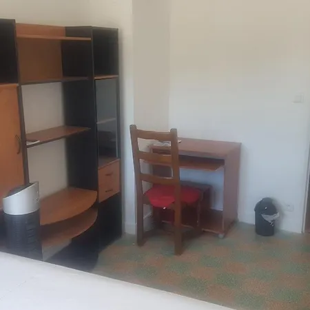 New Cheap Private Room, Kitchen , Overwieuw Sea,tram On Spot, 12 Minutes From Train Station With Tram , In 17 Min Tram , Privee Pas Cher, Cuisine Equipee , Tram Sur Place, Apercu Mer, 12 Min De La Gare De Avec Le Tram, 17 Min